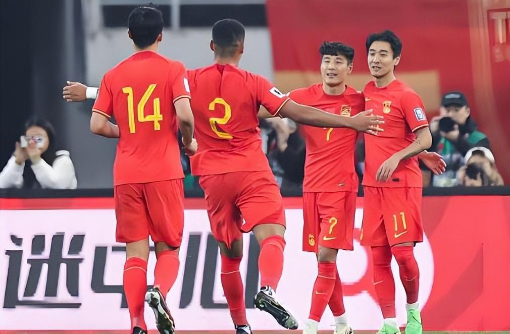 v体育-津门虎中卫位置又出现久违新面孔，前段时间刚入选国足，值得期待